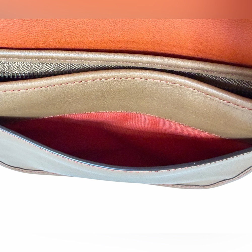 Coach Saddle 18 Tan Glovetanned Leather Crossbody Small Shoulder Bag #57731 - Picture 10 of 16